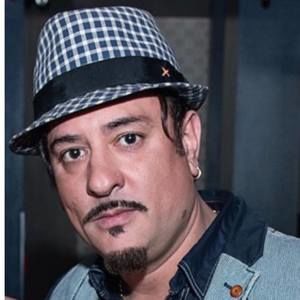 Meet your Posher, Max